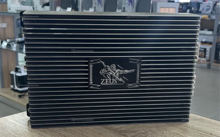 Усилитель  Zeus