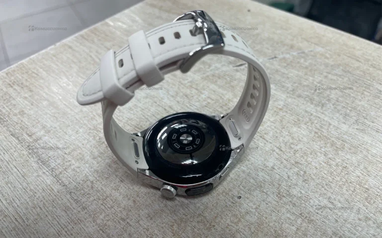 Часы  Huawei watch 5