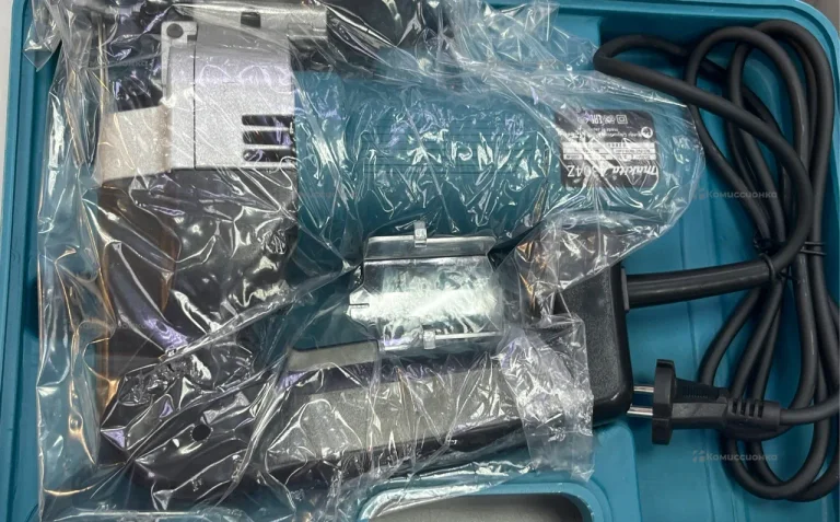 Лобзик Makita 4304Z