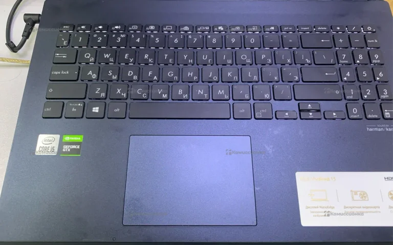 Ноутбук ASUS VivoBook 15