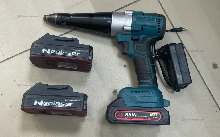 Заклепочник ONE no name..