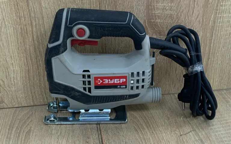 Электролобзик зубр Л400