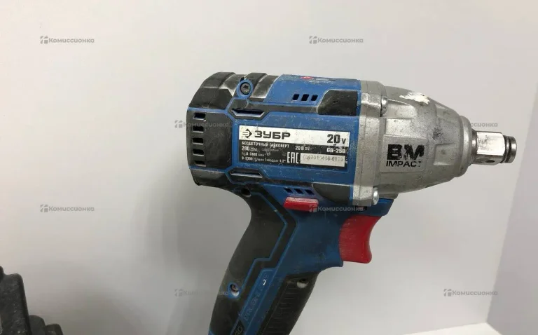 Бесщеточный гайковерт GB-250-42