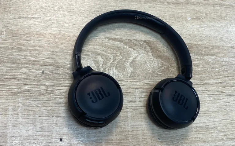 Наушники JBL накладные