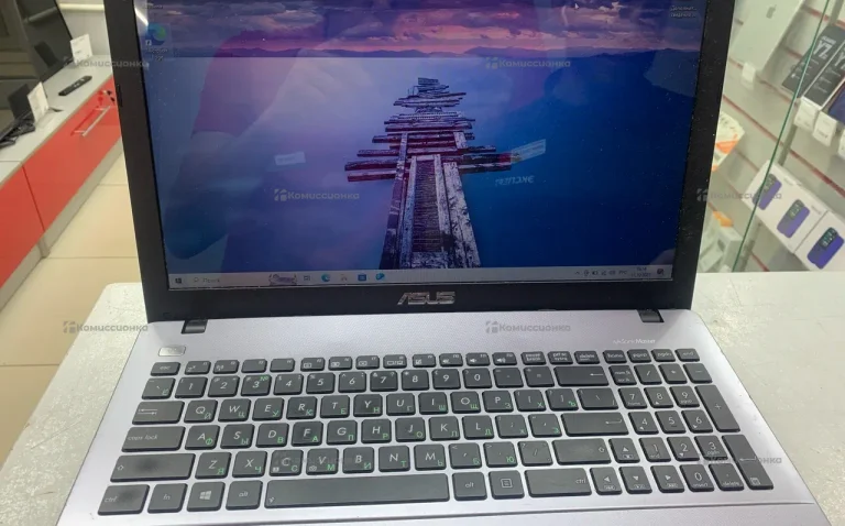 Ноутбук  ASUS