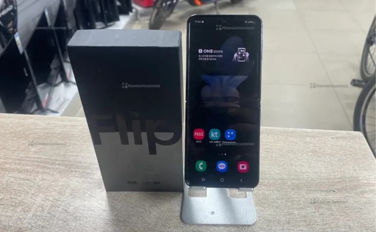 Samsung Galaxy Z Flip4 8/512 ГБ