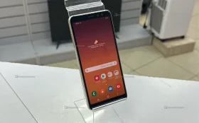 Samsung Galaxy A8 (2018) 4/32 ГБ