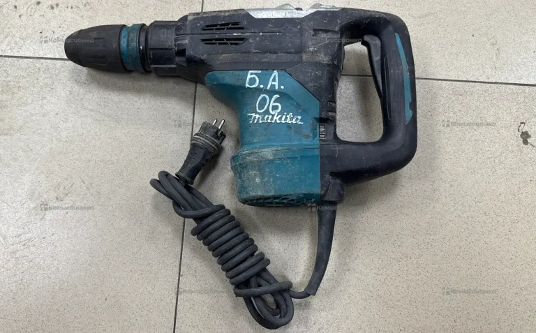 Перфоратор makita HR4003C