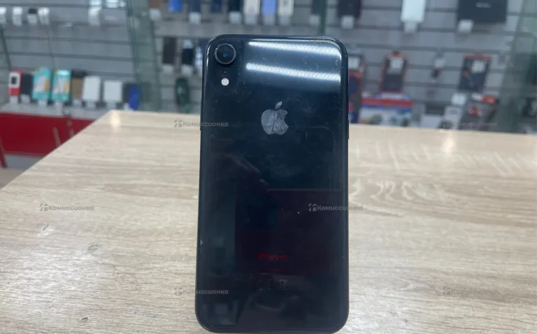 Apple iPhone XR 3/64 ГБ