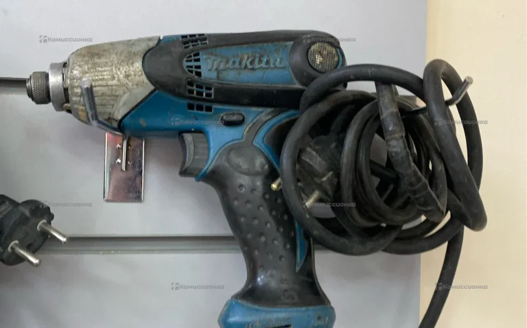 шуруповерт Makita TD0101F