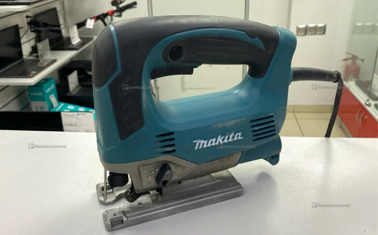 Электролобзик makita JV0600
