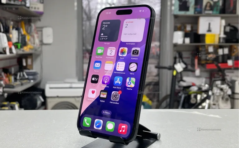 Apple iPhone 15 6/128 ГБ