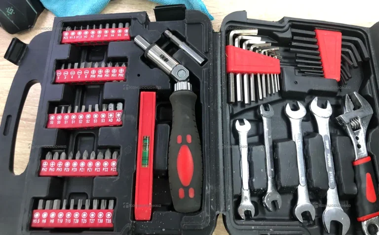 набор инструментов.