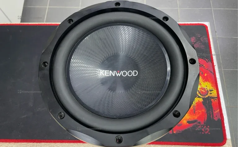 Сабвуфер Kenwood kfc-w2513