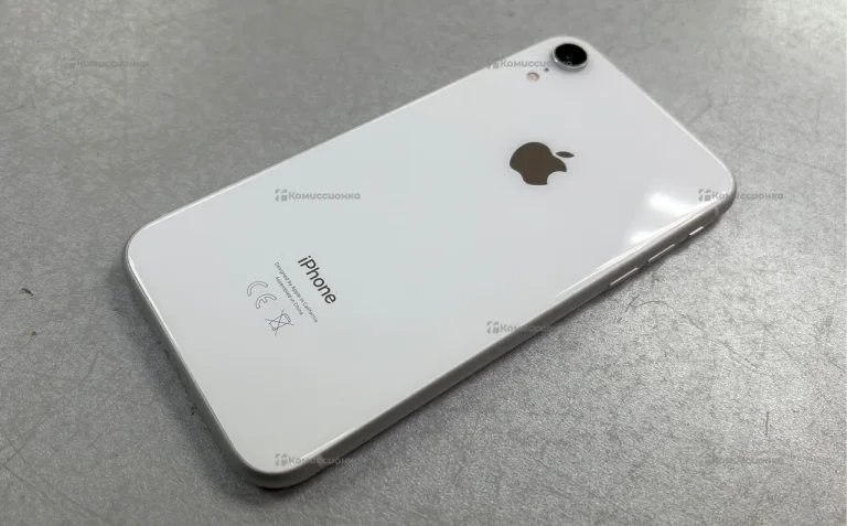 Apple iPhone XR 3/64 ГБ