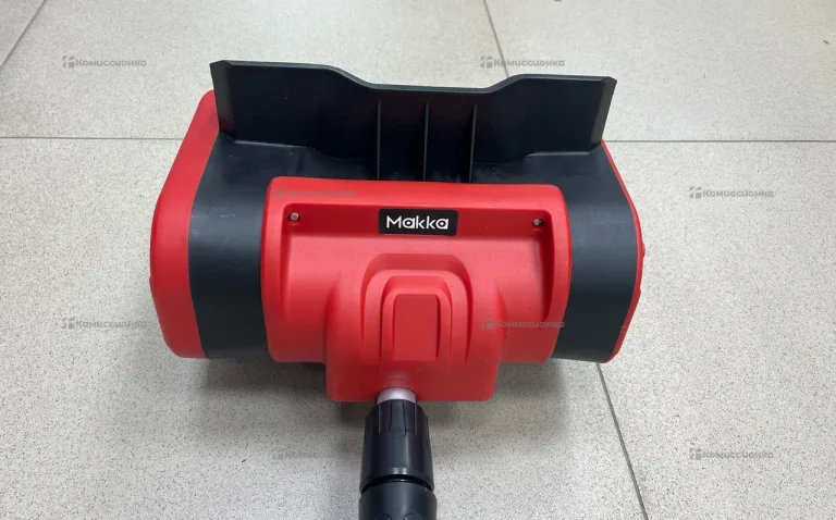 Аккумуляторная снегоуборочная лопата Makka Snow Bl