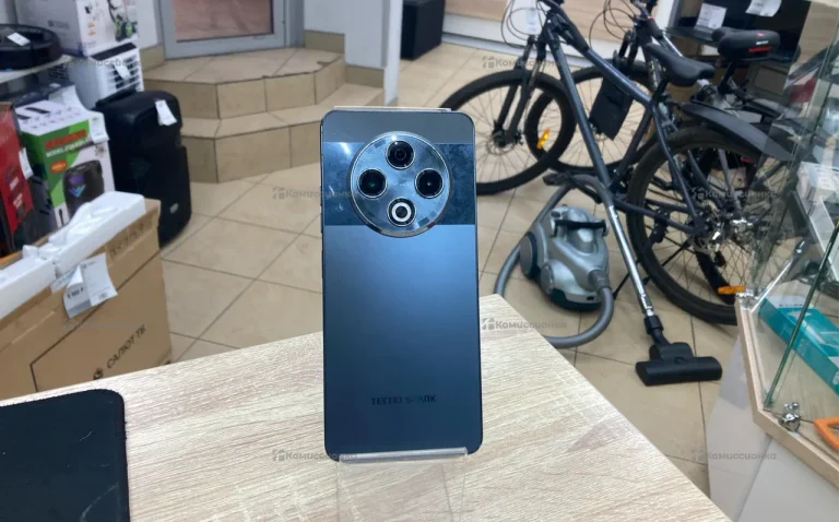 Tecno Spark 30 8/128 ГБ