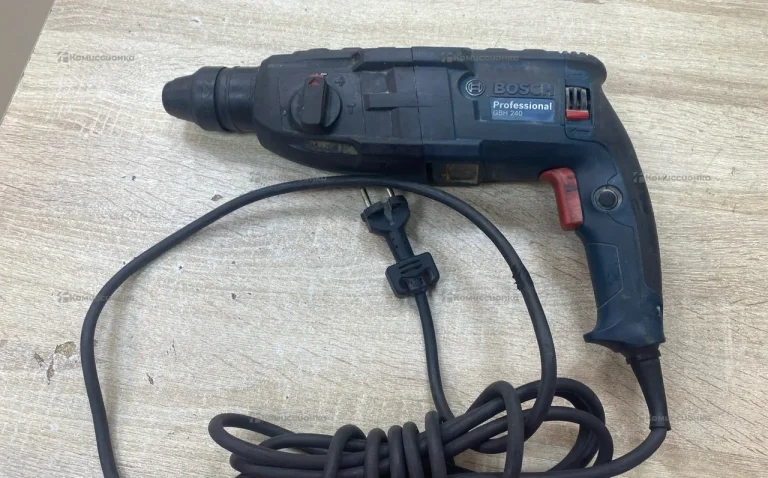 Перфоратор BOSCH GBH 240