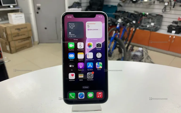 Apple IPhone 11 64Gb