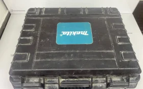 Лазерный уровень Makita.