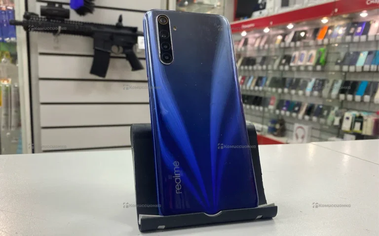 Realme 6 4/128 ГБ