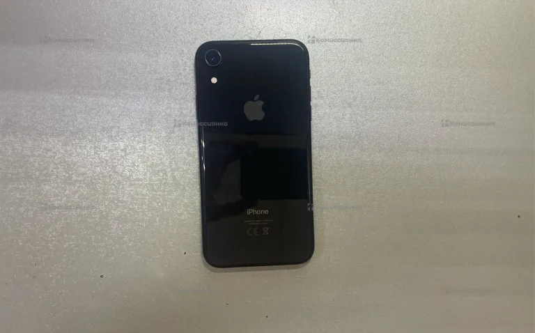 Apple iPhone Xr 64 ГБ.