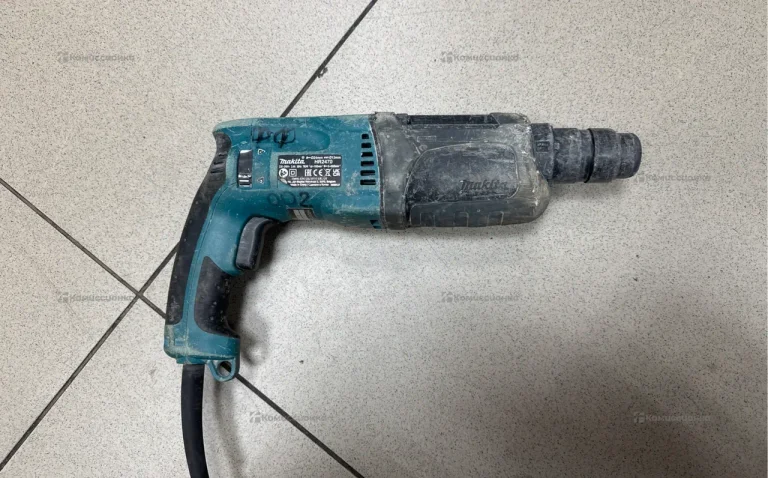 Перфоратор makita HR2470