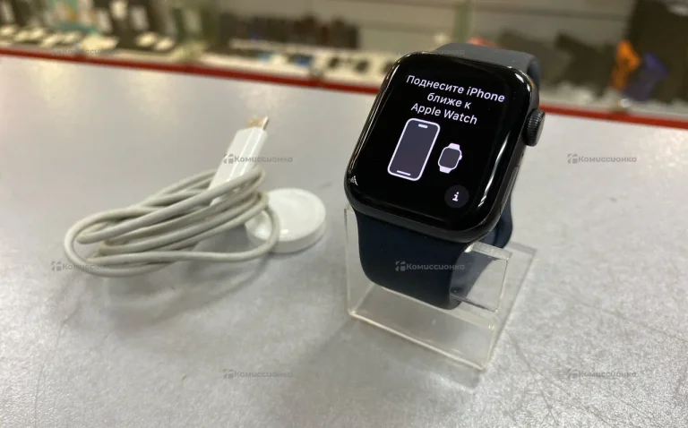 Часы  Apple Watch SE 40mm