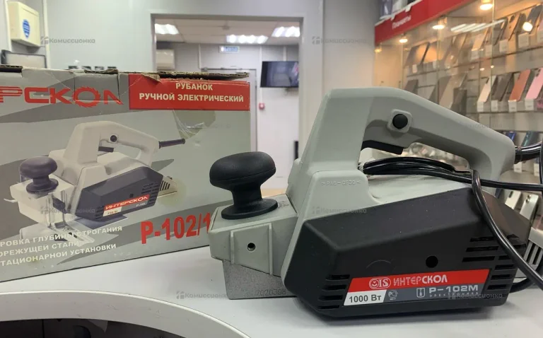Рубанок Интерскол Р-102М