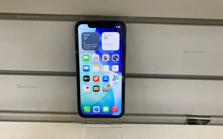 Apple iPhone 11 4/64 ГБ