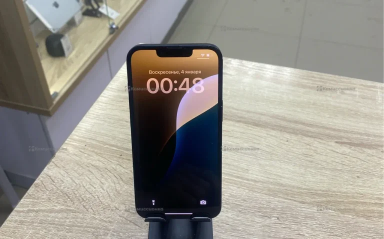 Apple iPhone 14 6/128 ГБ