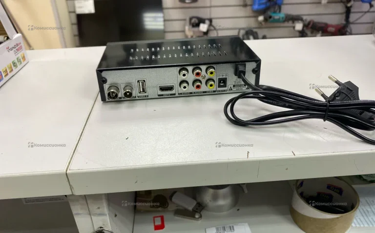 Цифровая ТВ приставка Yasin