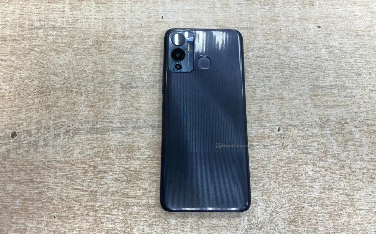 Infinix Hot 12 Play 4/64 ГБ