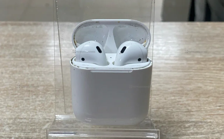 Наушники Apple AirPods