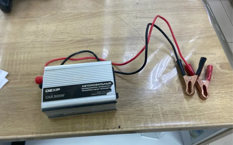 Инвертор DEXP Car 300W