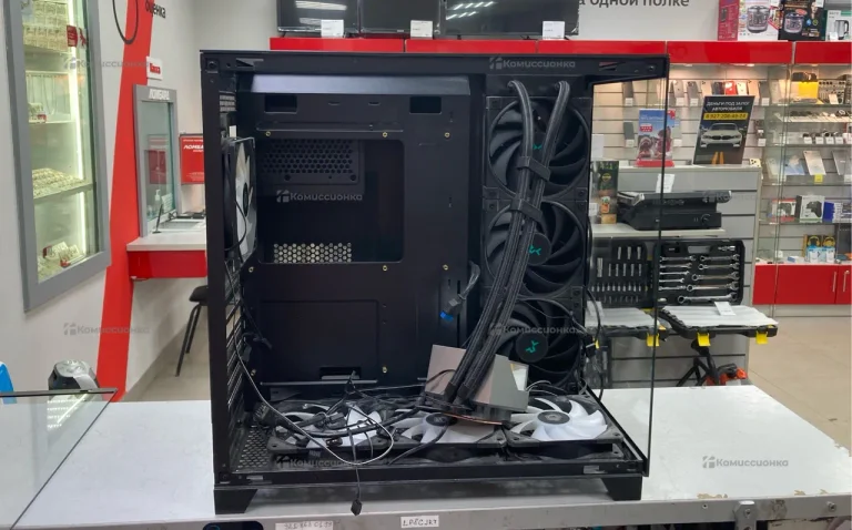 Корпус для компьютера с водяным охлаждением DeepCool