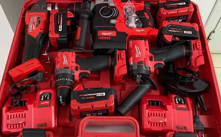 набор Milwaukee 4 в 1