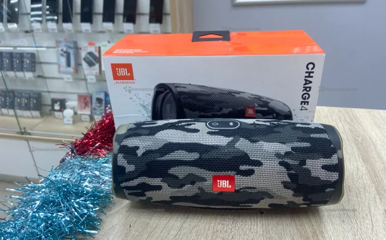 Колонка  JBL GHARGE 4