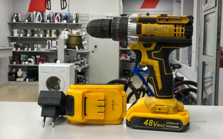 Шуруповерт Dewalt реплика 48v