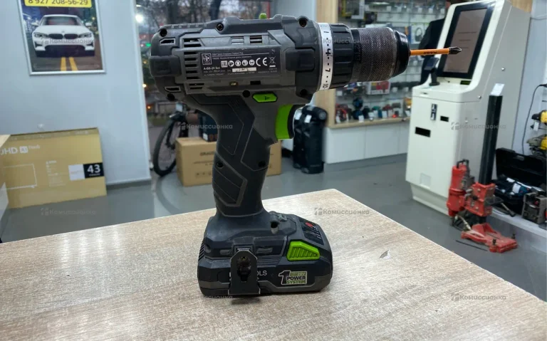 Шуруповерт LUX-TOOLS