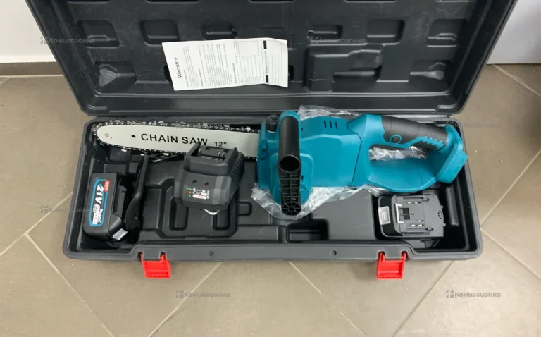 Цепная пила аккумуляторная бесщеточная Makita