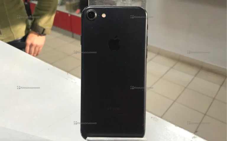 Apple iPhone 7 2/32 ГБ