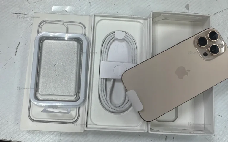 Apple iPhone 16 Pro Max 8/512 ГБ eSim