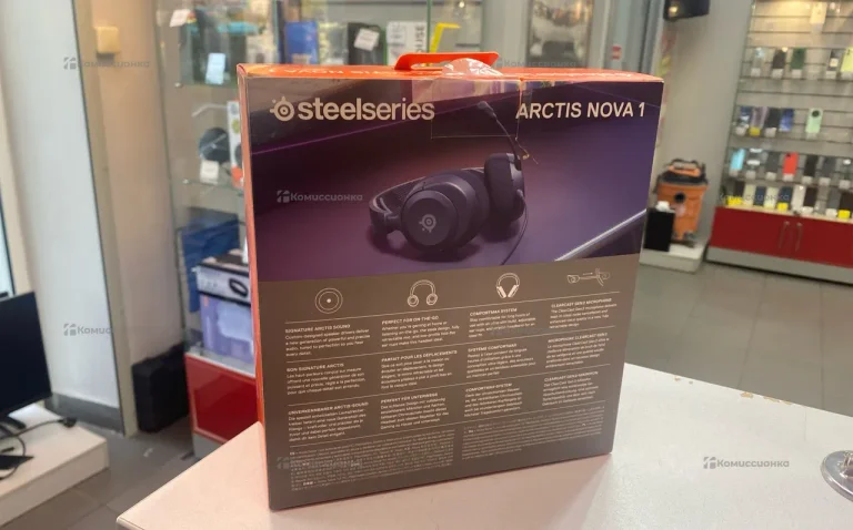 Наушники  steelseries Arctic Nova 1