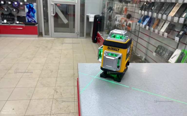Лазерный уровень Dewalt Replica