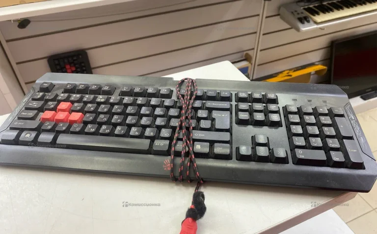 Клавиатура Bloody Q100