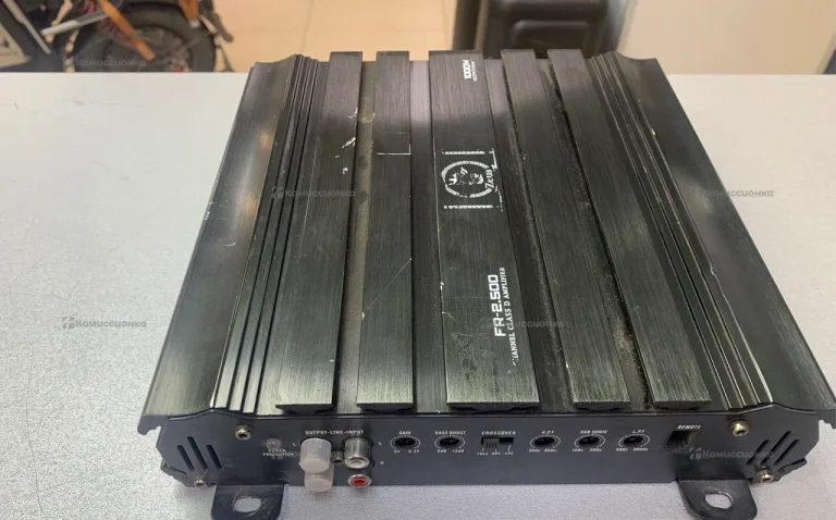 Усилитель  zeus fr 2.500 1000w