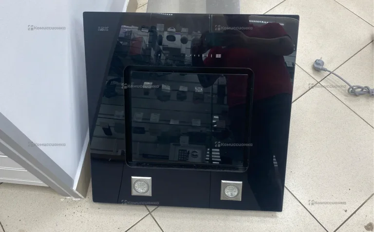 Вытяжка LEX 600bl