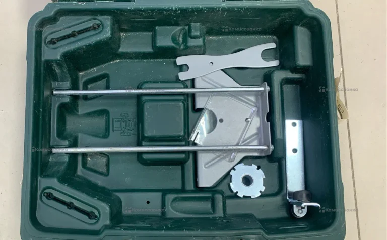 Фрезер Bosch Pof 1400Ace