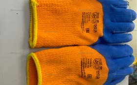 Купить Перчатки рабочие 300…. б/у , в Нижнекамск Цена:60рублей